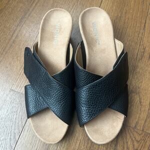 Vionic Women’s Black Crisscross Slide Sandals